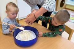 Wir-backen-Osterbrot-12